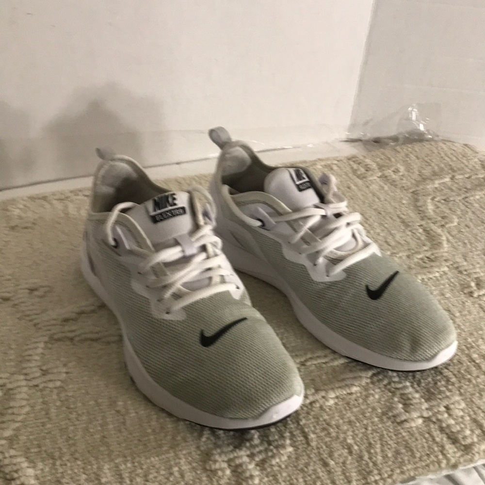 Nike Flex Tr9 Size 9 Good Condition - image 1